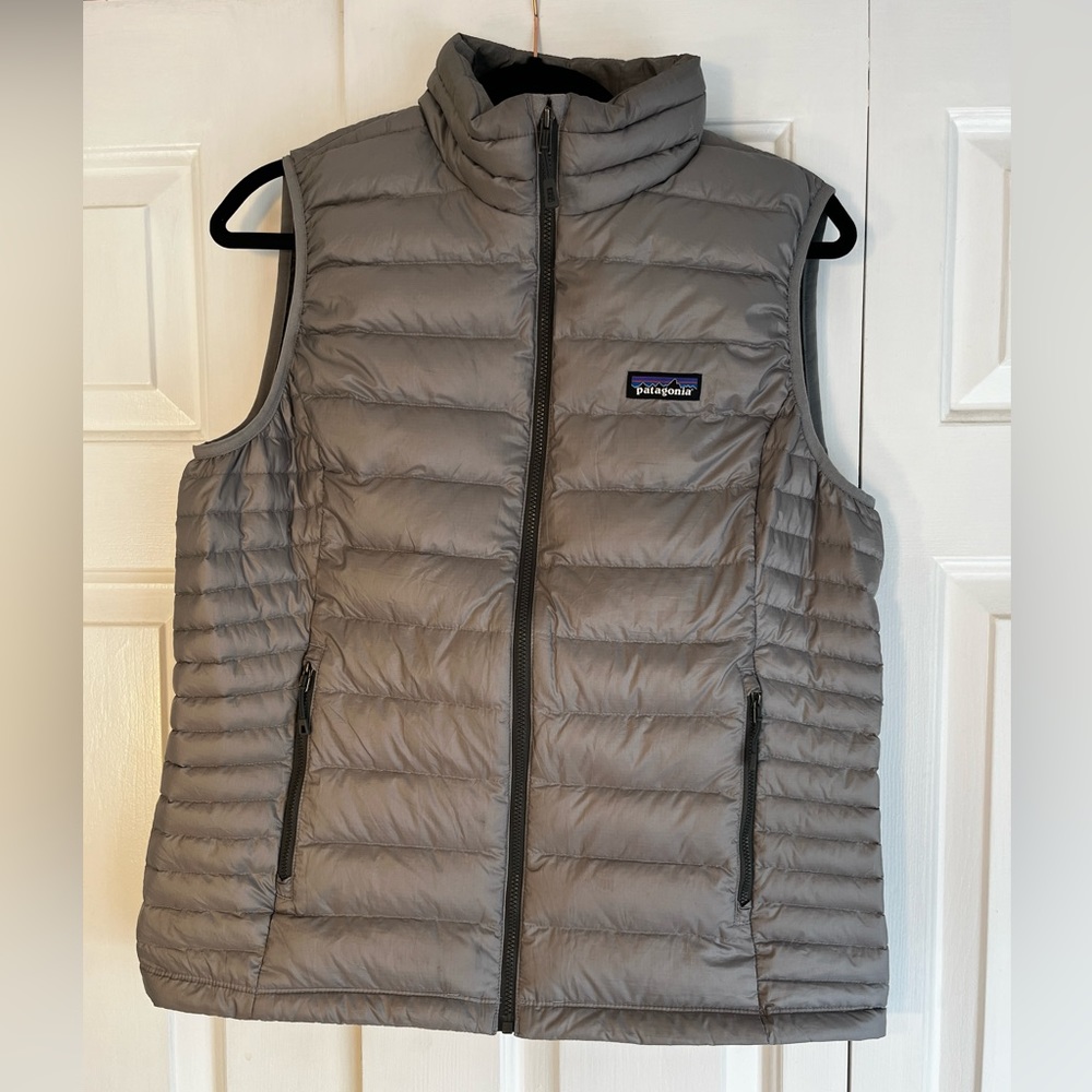 Patagonia Down Sweater Vest Womens Large Feather Gray Fall 2015